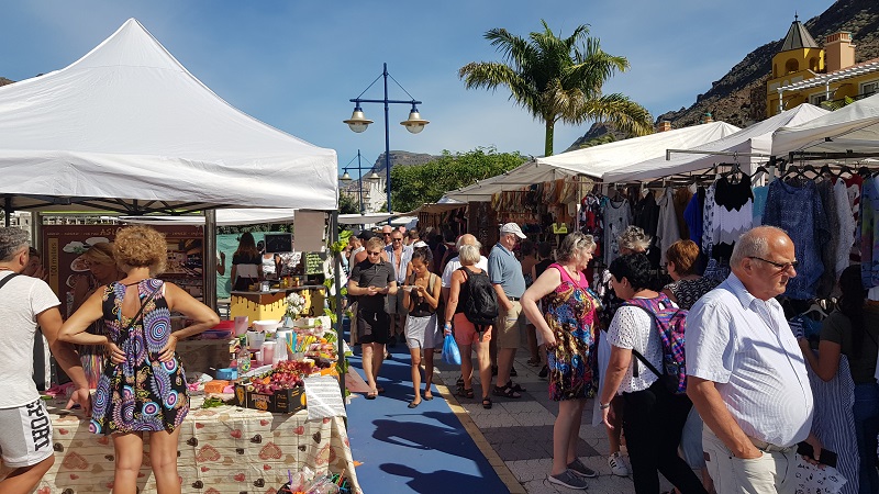Delfiny i targ Puerto de Mogán – rejs 5h
